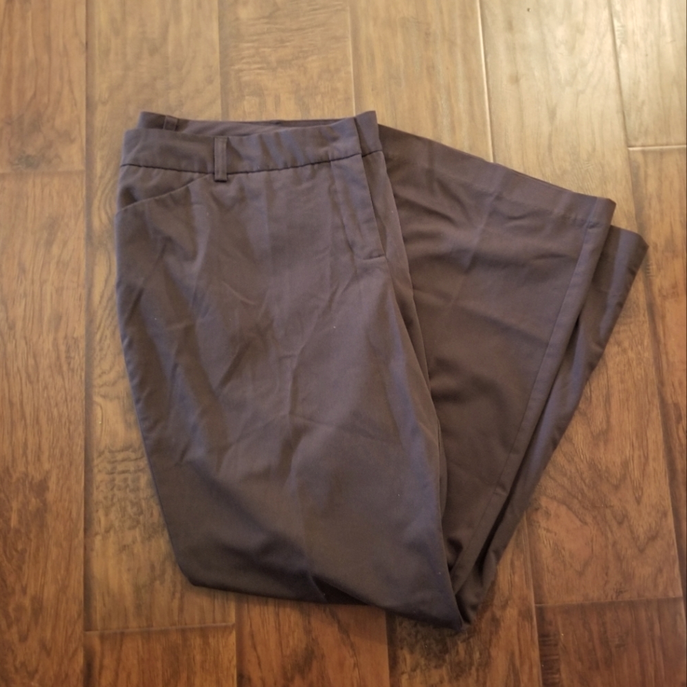 Daisy Fuentes Pleated Pants
